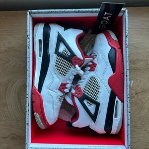 Air Jordan 4 Retro